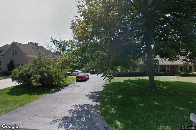 17W525 White Pine Rd., Addison, IL 60101