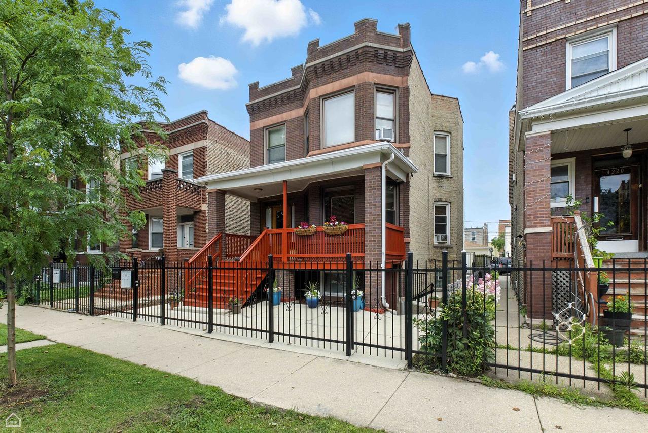4224 W Kamerling Ave., Chicago, IL 60651