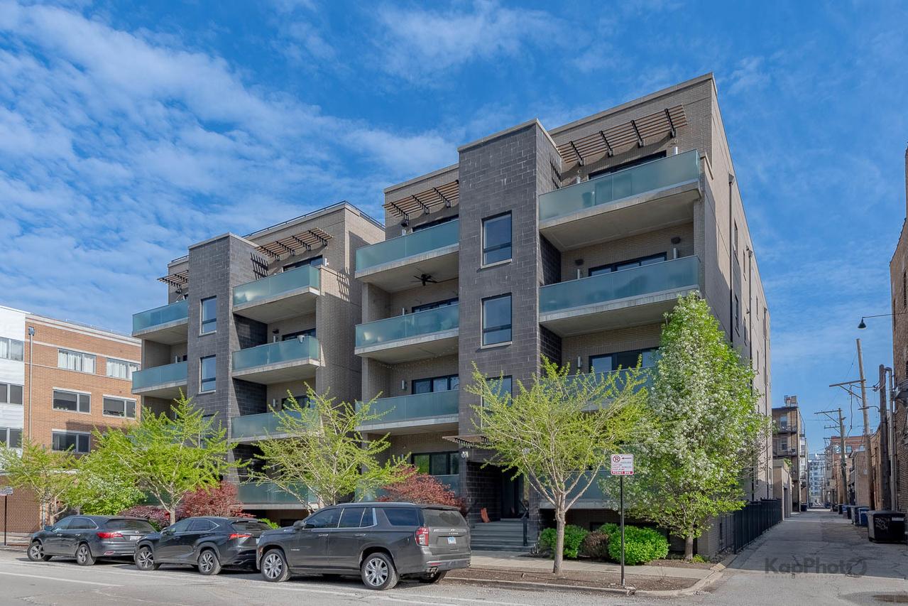 1146 W Hubbard St. #1E, Chicago, IL 60642