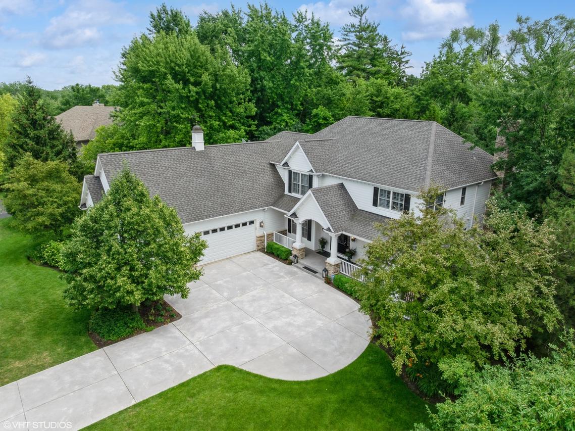 880 Hampstead Ct., Barrington, IL 60010