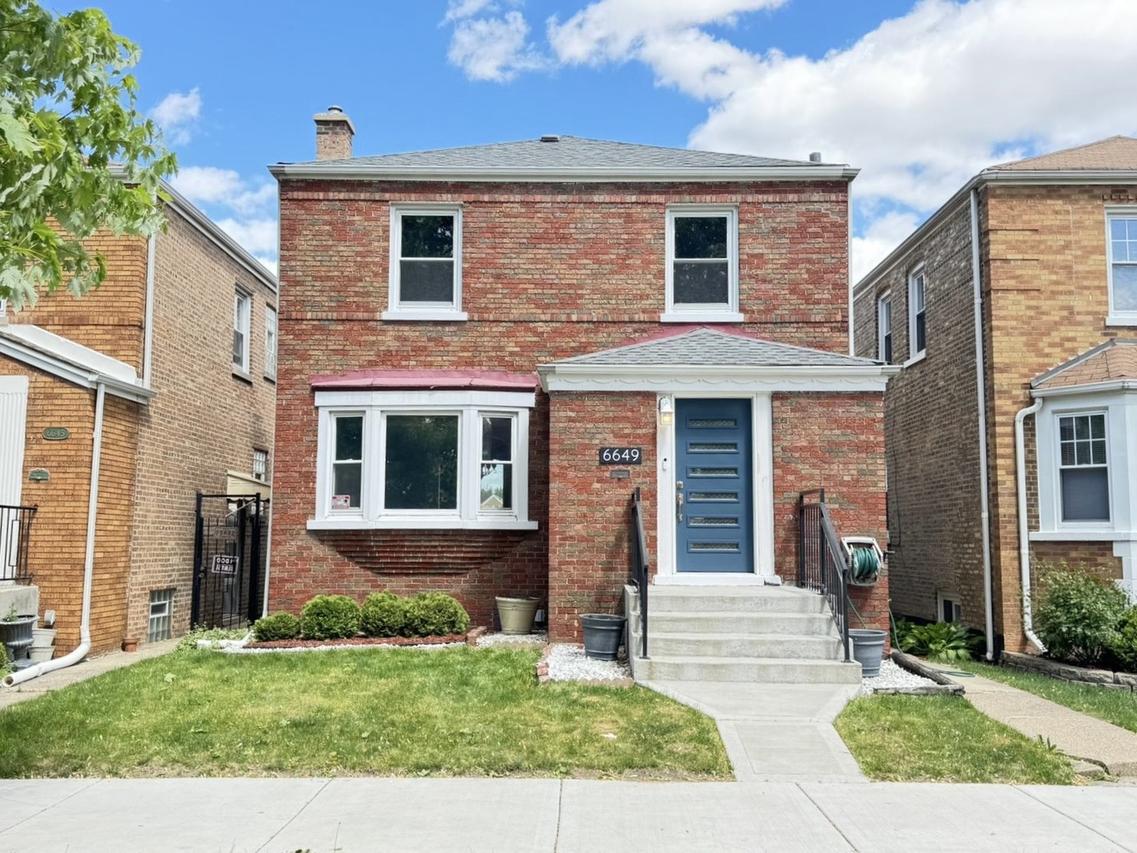 6649 S Karlov Ave., Chicago, IL 60629