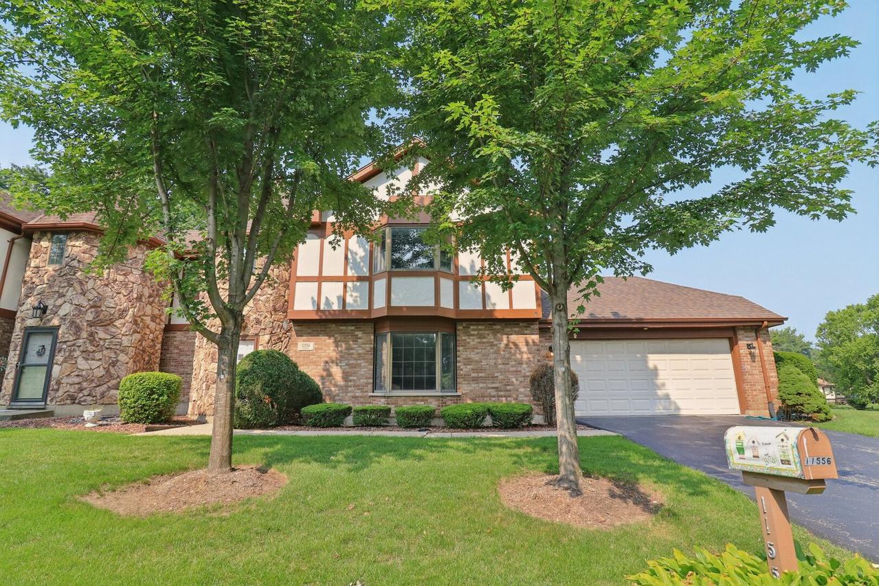 11556 S Alpine Ave., Palos Park, IL 60464