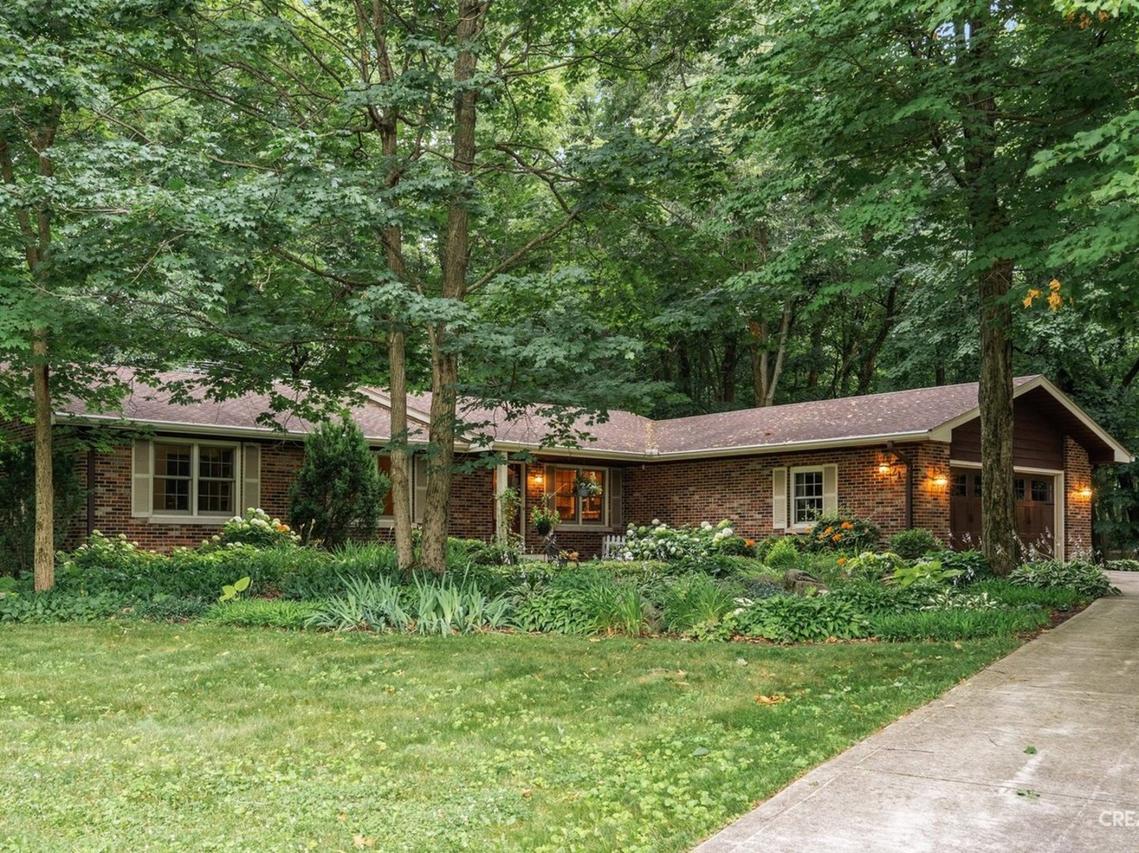 21 W Timberlake Tr., Oswego, IL 60543