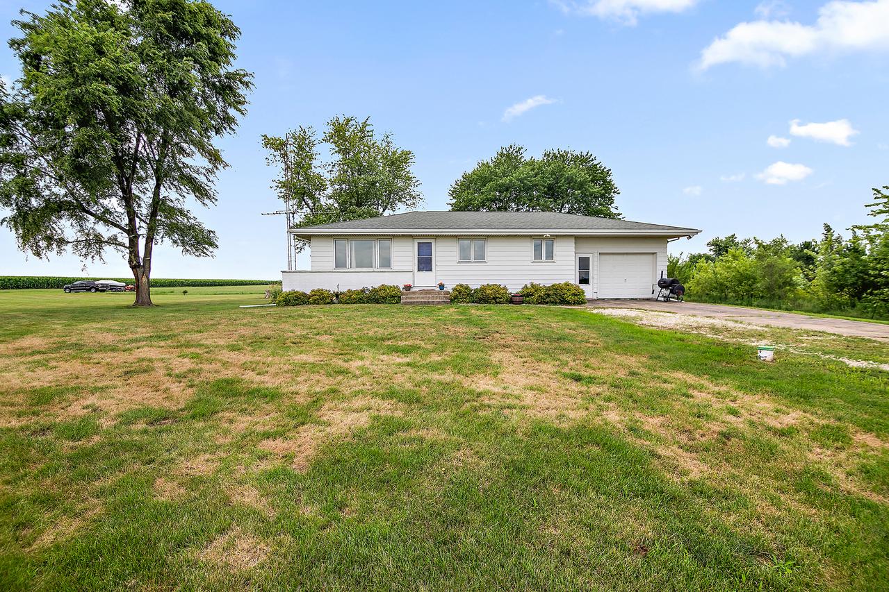 1506 S 16000w Rd., Reddick, IL 60961