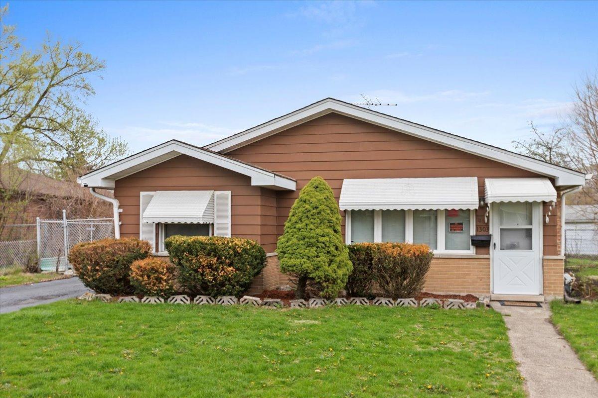 1303 Balmoral Ave., Calumet City, IL 60409