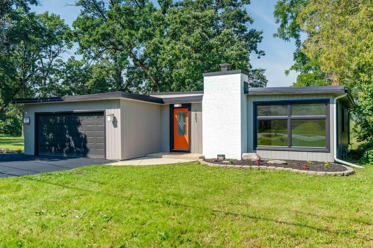 1803 Orchard Ln., Mchenry, IL 60050