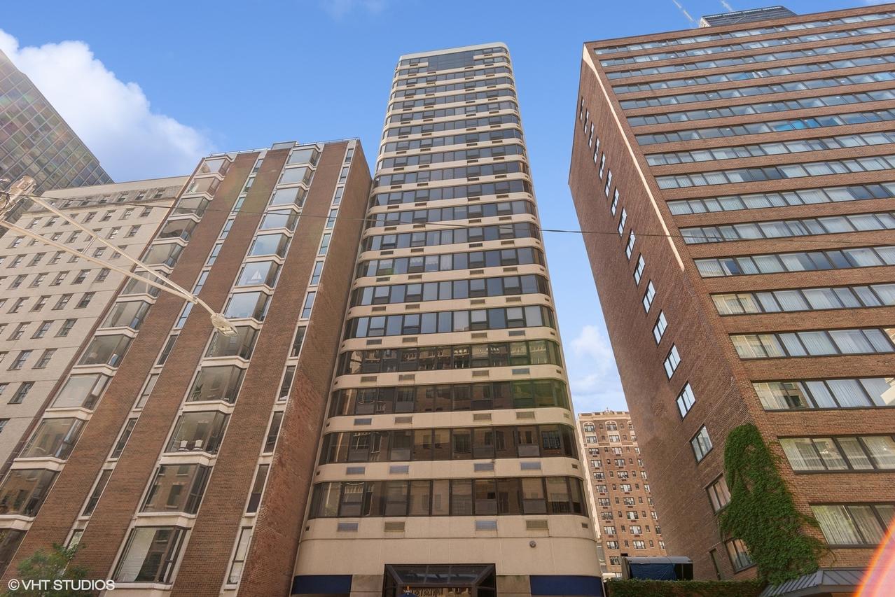 221 E Walton Pl. #10B, Chicago, IL 60611