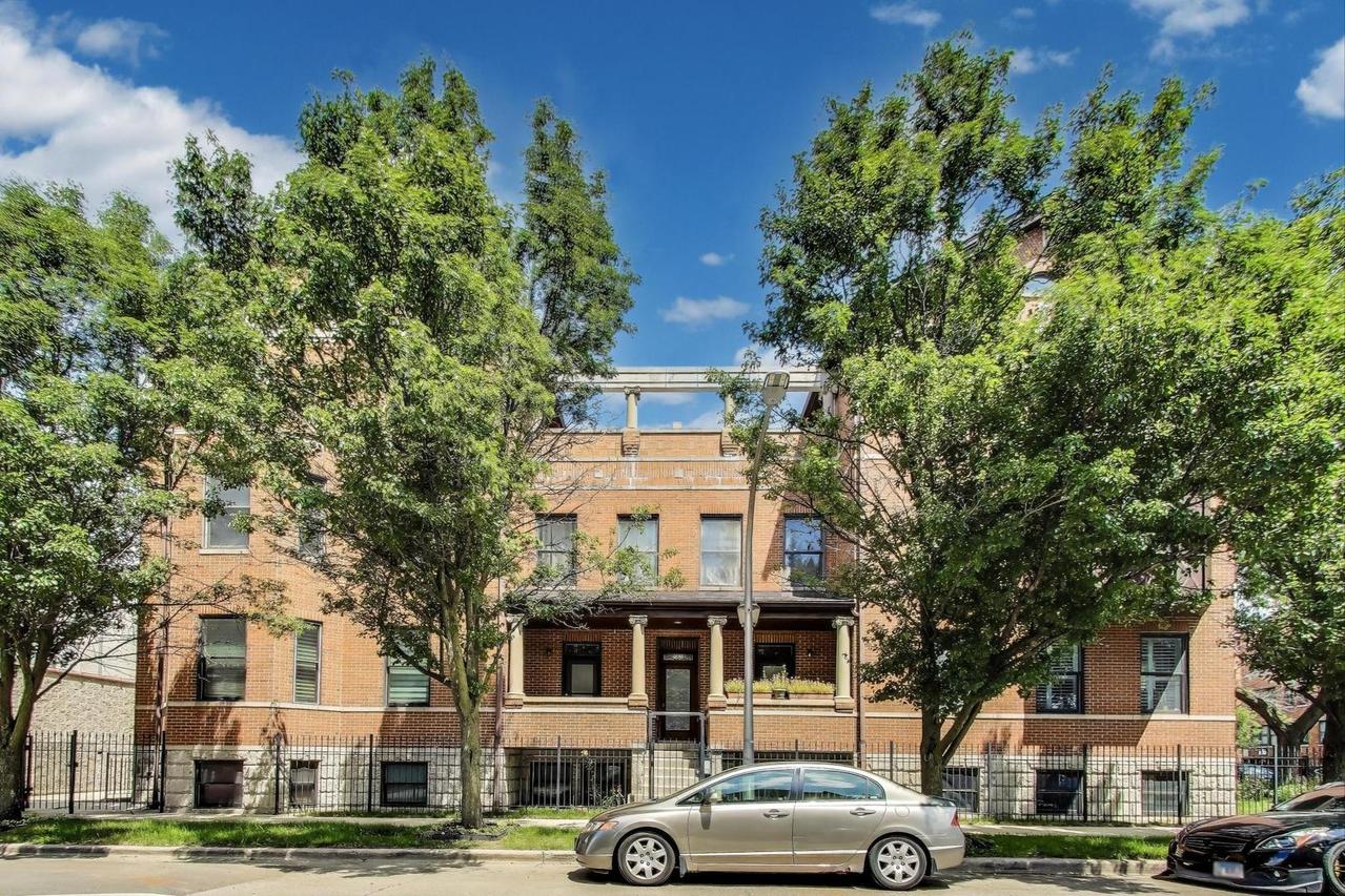 4458 S Greenwood Ave. #3E, Chicago, IL 60653