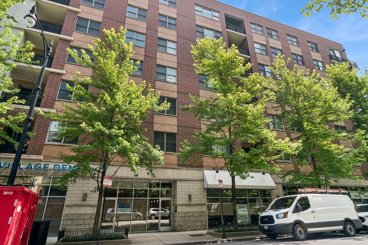 [Address Hidden by Seller], Chicago, IL 60610