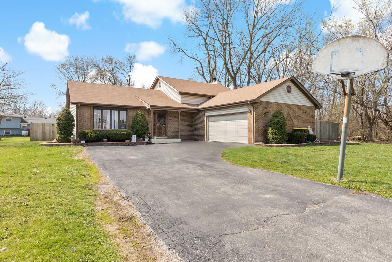 3042 Helfred Ave., South Chicago Heights, IL 60411