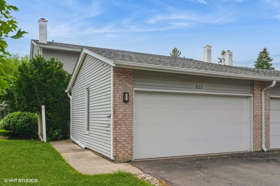 625 Pheasant Ln., Deerfield, IL 60015