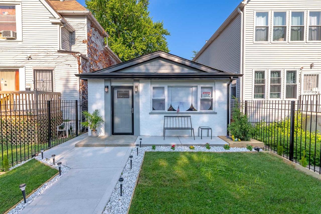 9130 S Greenwood Ave., Chicago, IL 60619
