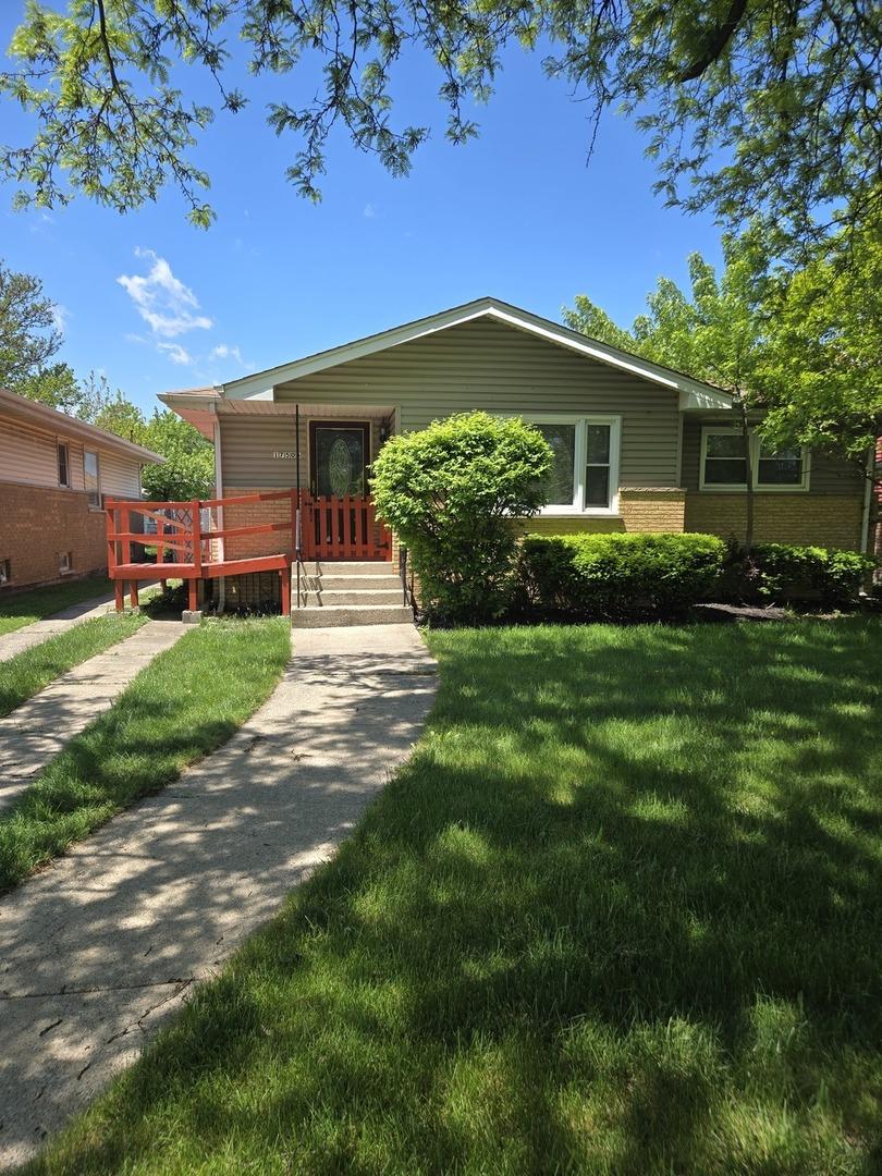 17506 Bernadine St., Lansing, IL 60438