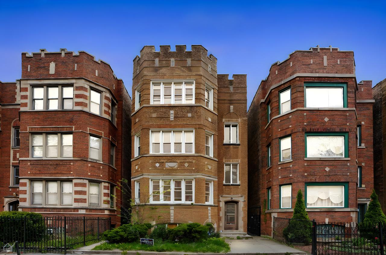 7711 S Essex Ave., Chicago, IL 60649
