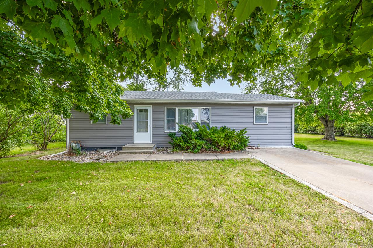 24341 S Sunset Dr., Channahon, IL 60410