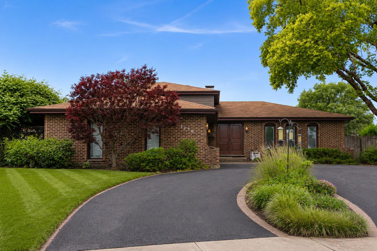 3250 192nd Pl., Lansing, IL 60438
