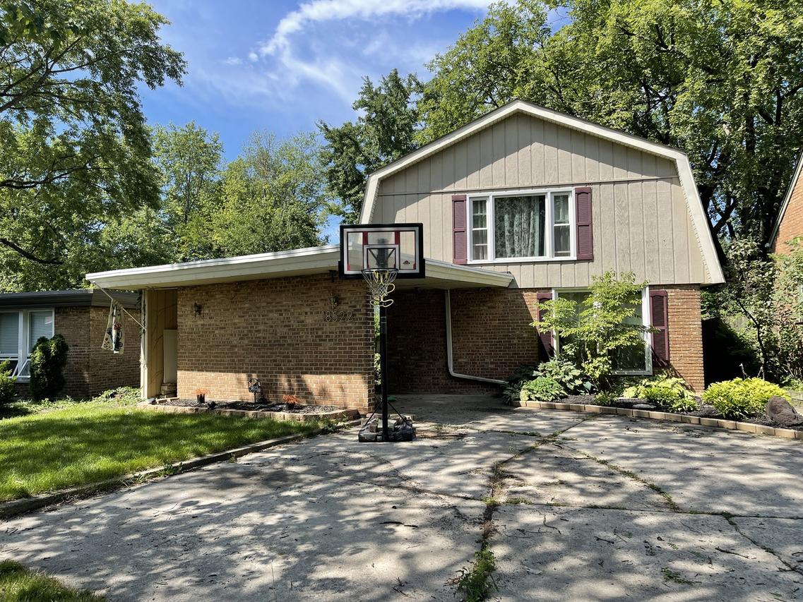 18522 Western Ave., Homewood, IL 60430