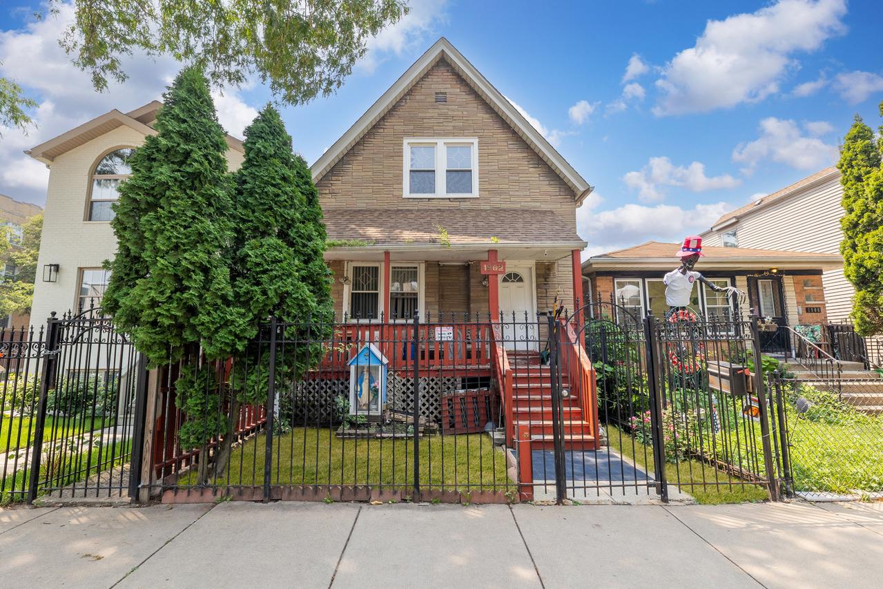 1902 N Albany Ave., Chicago, IL 60647