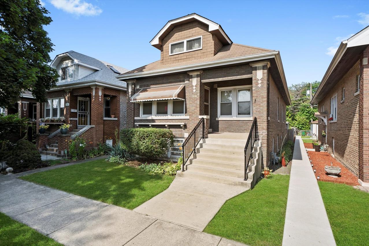 2418 Wesley Ave., Berwyn, IL 60402