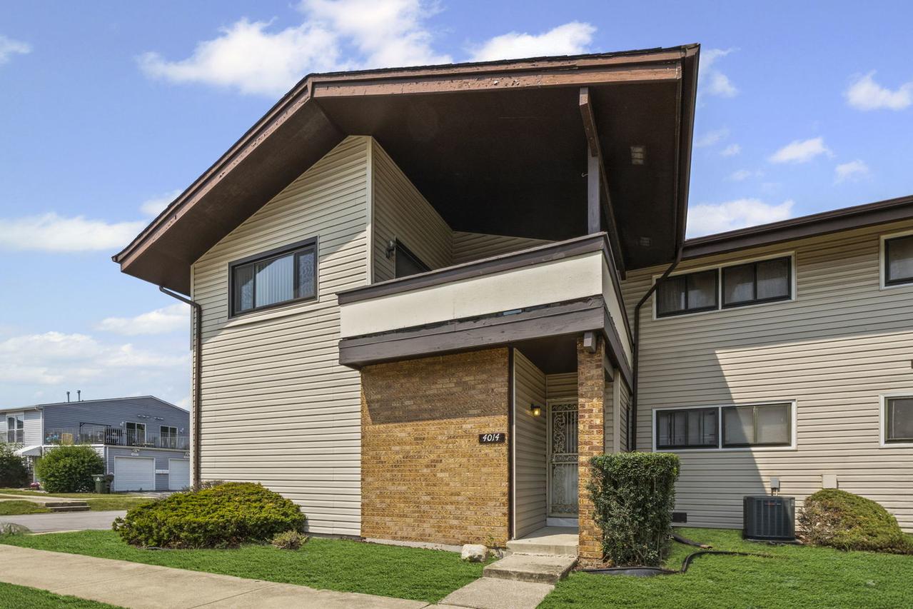 4014 193rd St., Country Club Hills, IL 60478