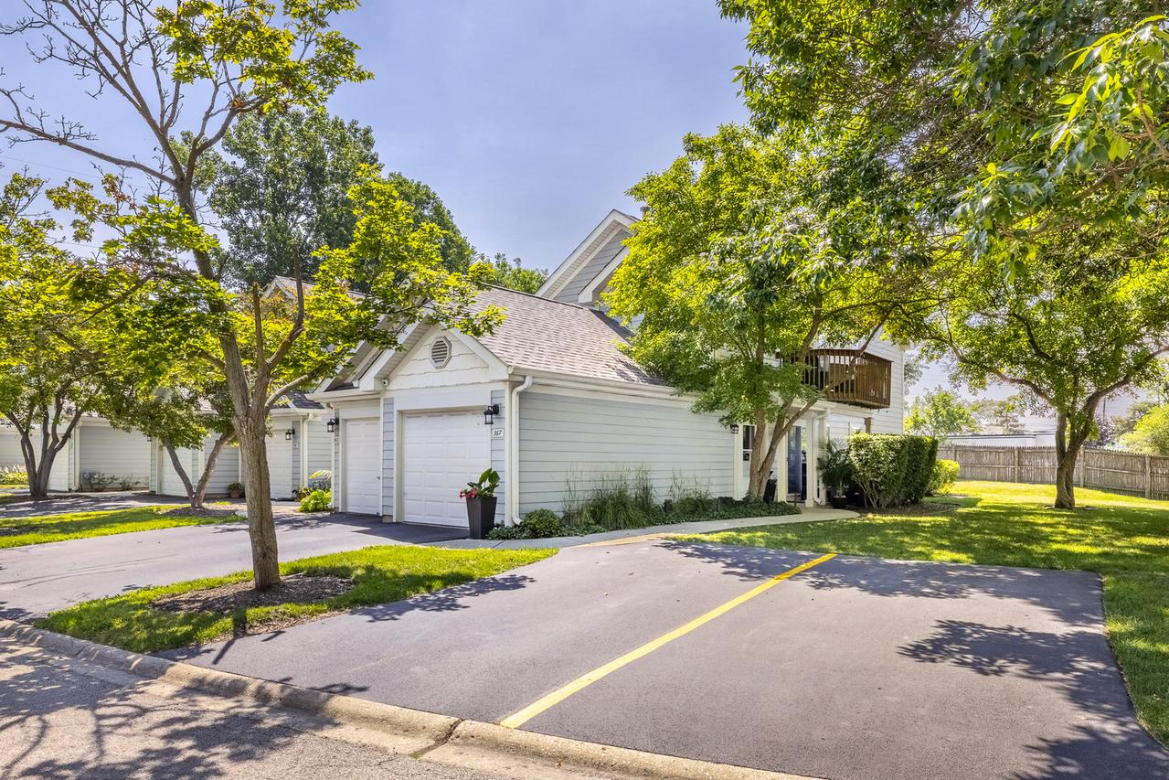 367 W Hamilton Ln., Palatine, IL 60067