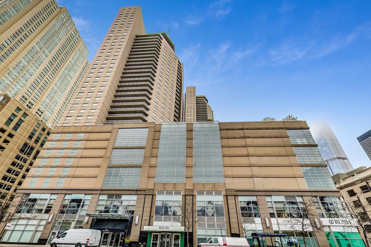 545 N Dearborn St. #2401, Chicago, IL 60654