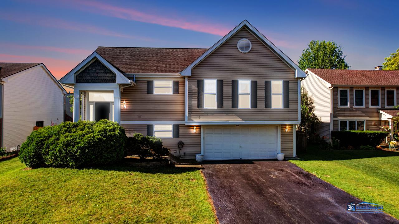 554 Foxford Rd., Bartlett, IL 60103