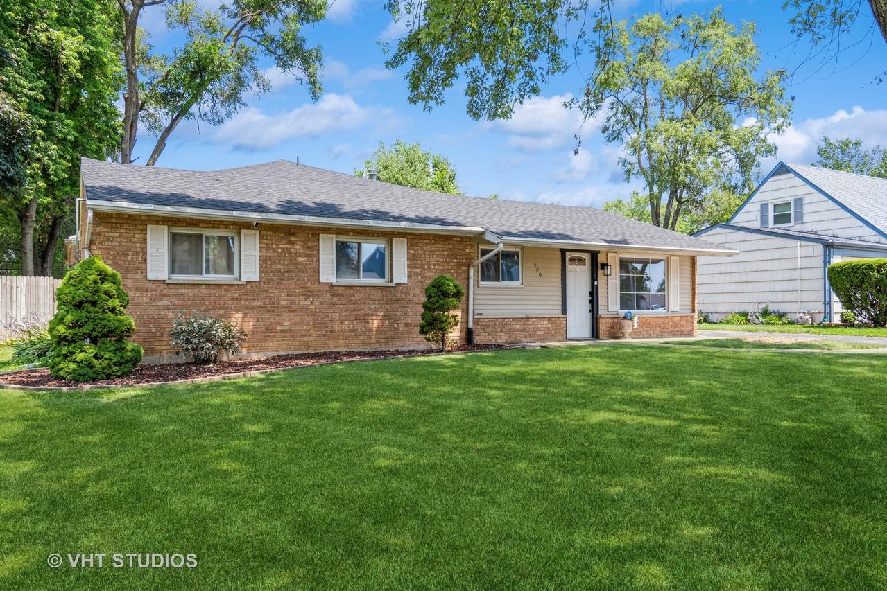 520 White Oak Rd., Bolingbrook, IL 60440
