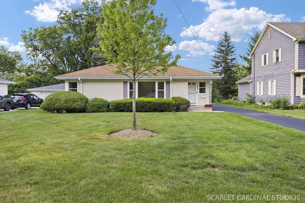 813 E Elm St., Wheaton, IL 60189