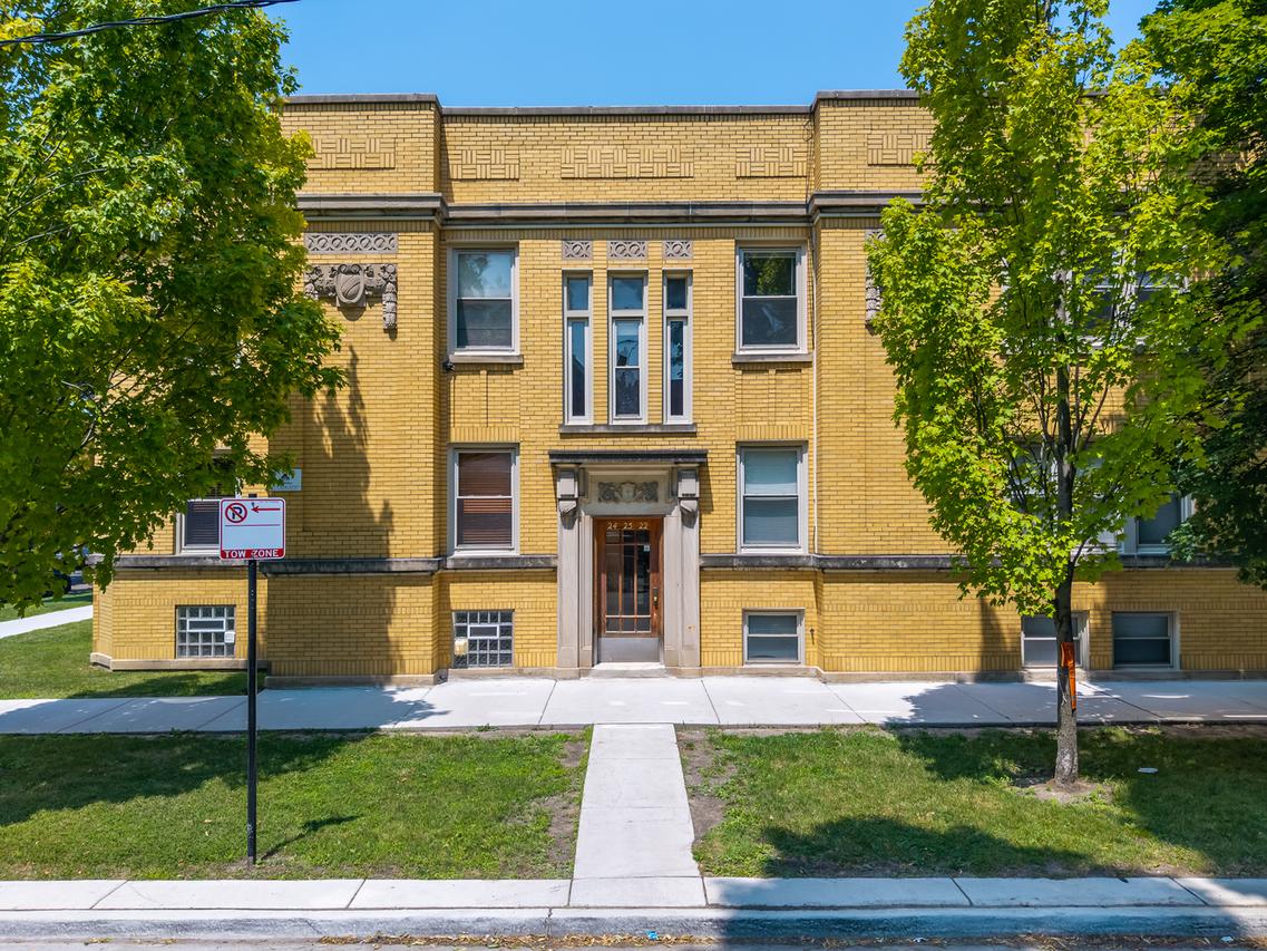 2522 W North Shore Ave. #2E, Chicago, IL 60645