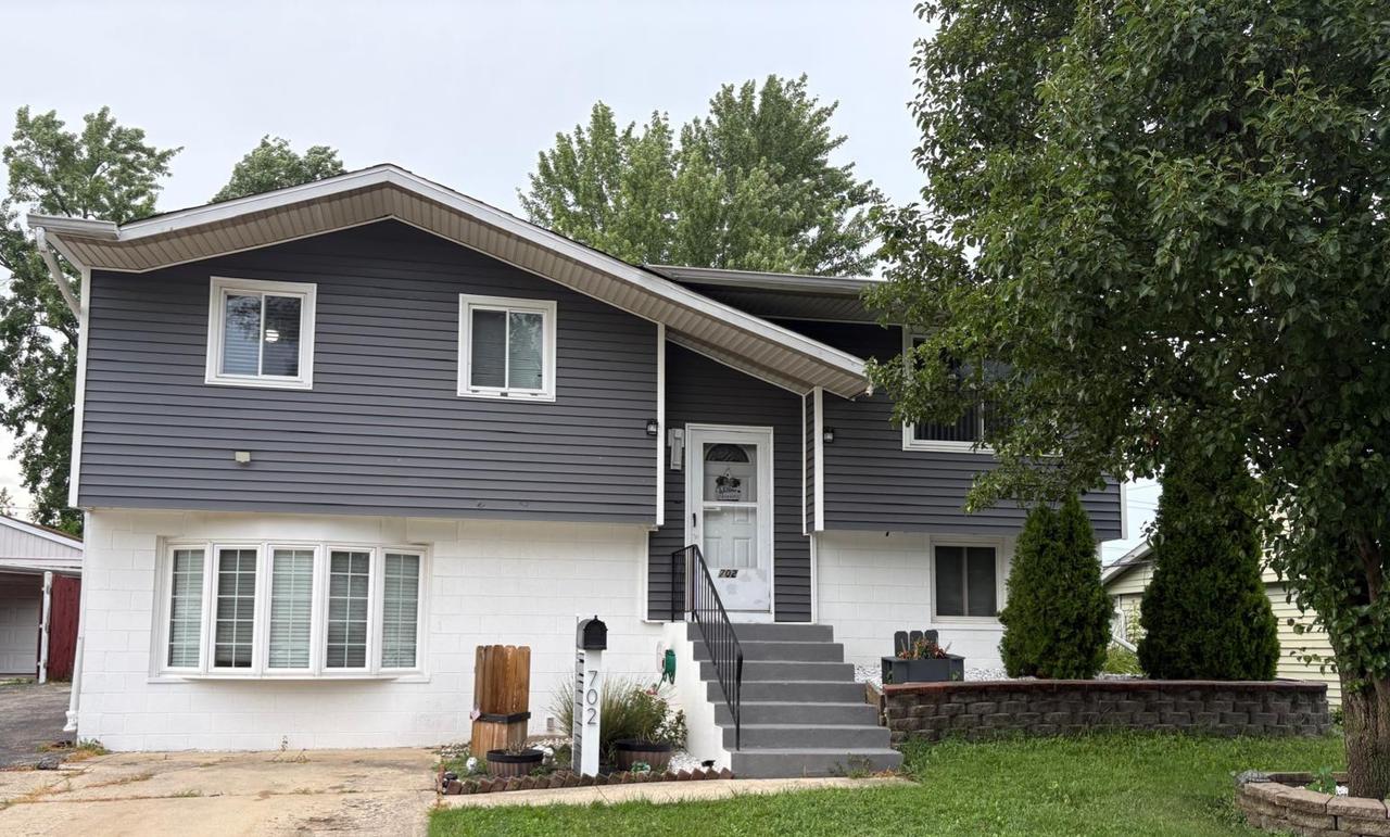 702 Union Ave., Romeoville, IL 60446