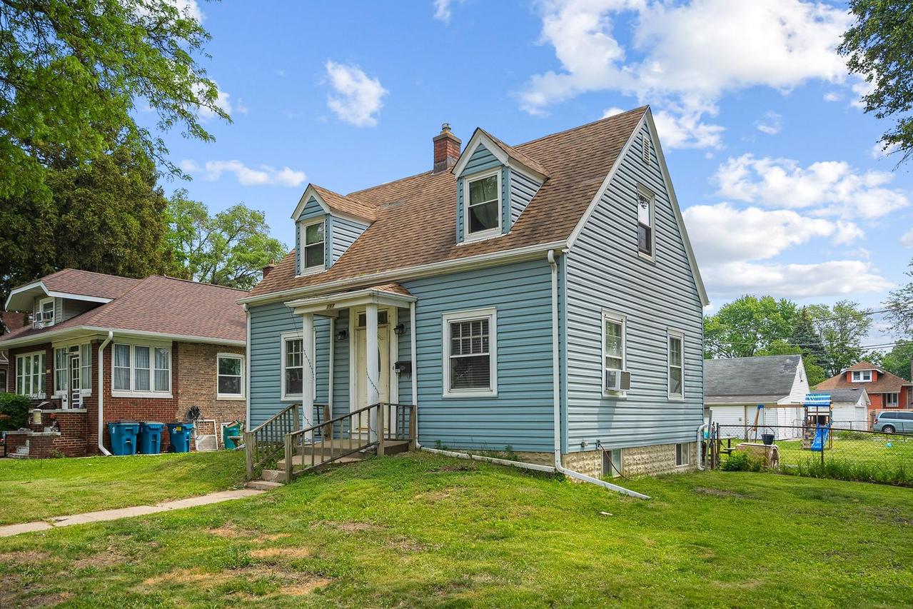 197 Rose St., Bensenville, IL 60106