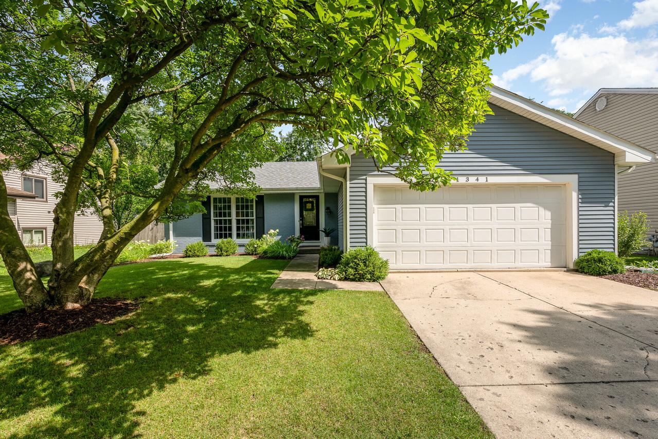 1341 Sunnybrook Dr., Naperville, IL 60540