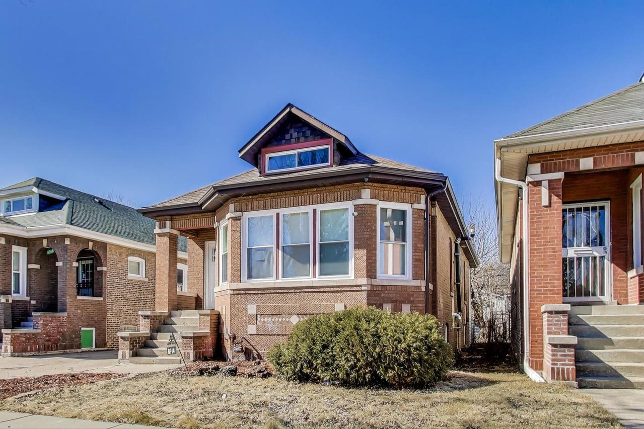 8914 S Throop St., Chicago, IL 60620