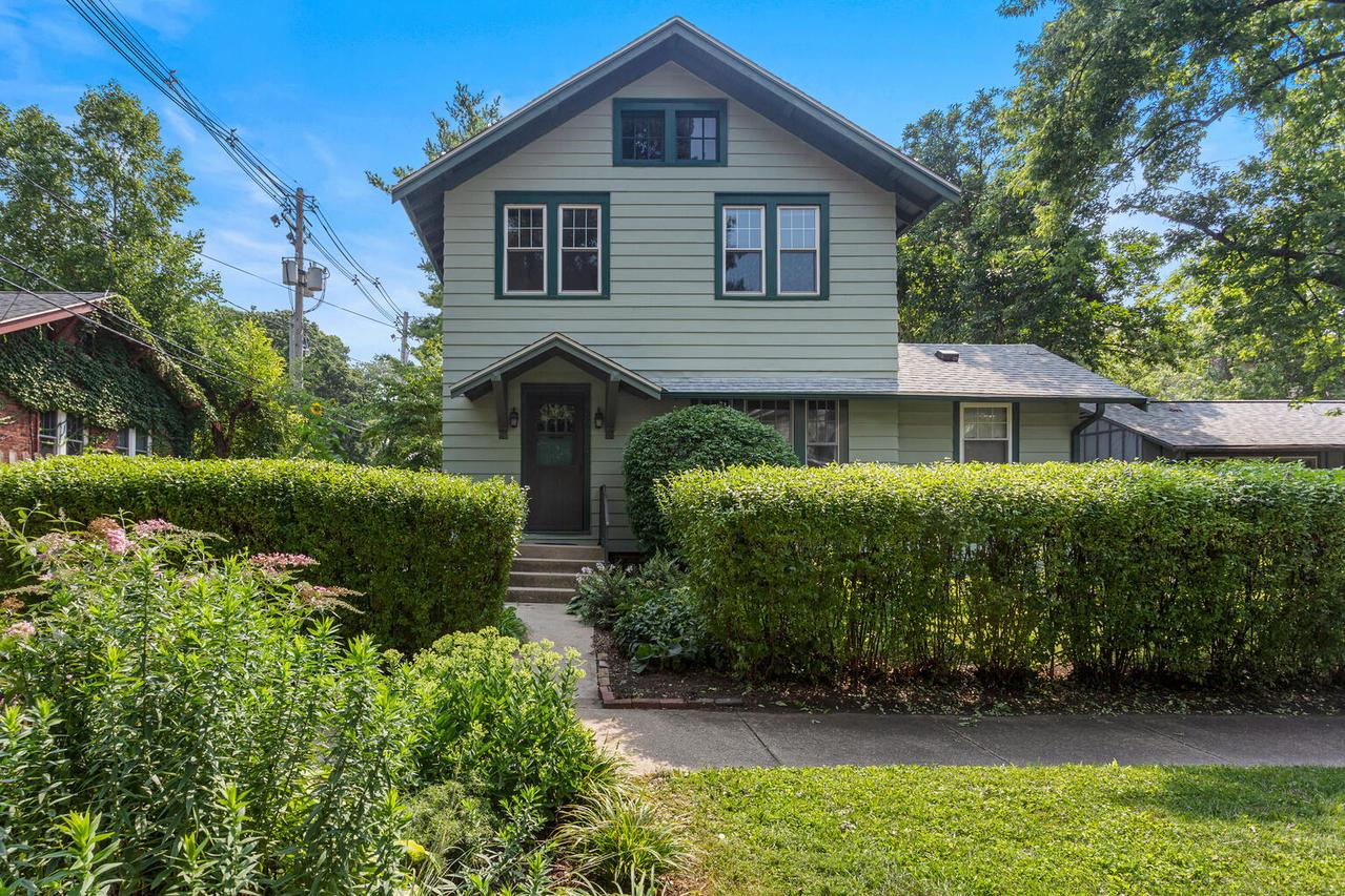 606 S Elm St., Champaign, IL 61820