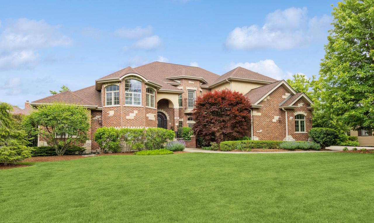 4111 Douglas Rd., Downers Grove, IL 60515