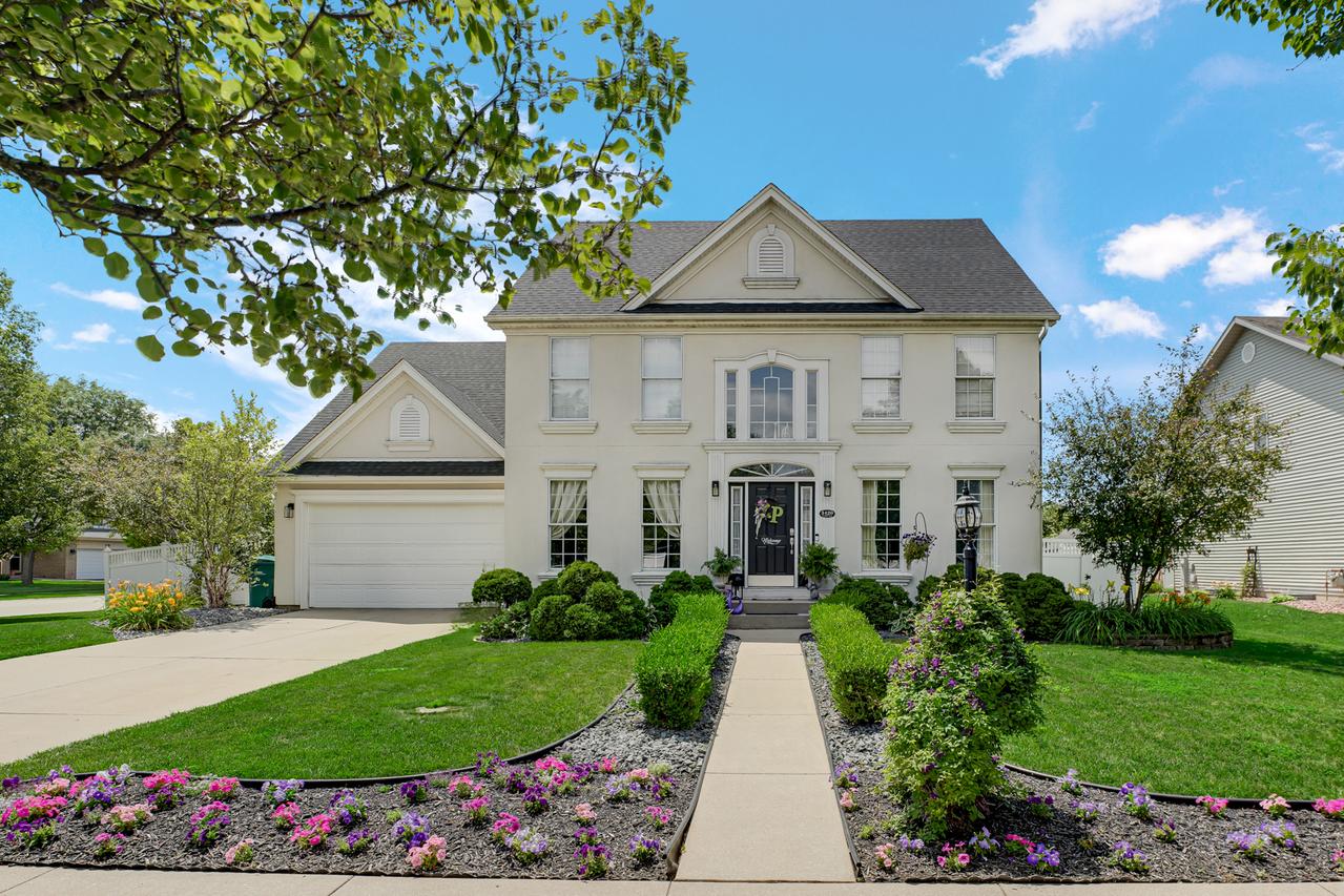 3420 Avondale Ln., New Lenox, IL 60451