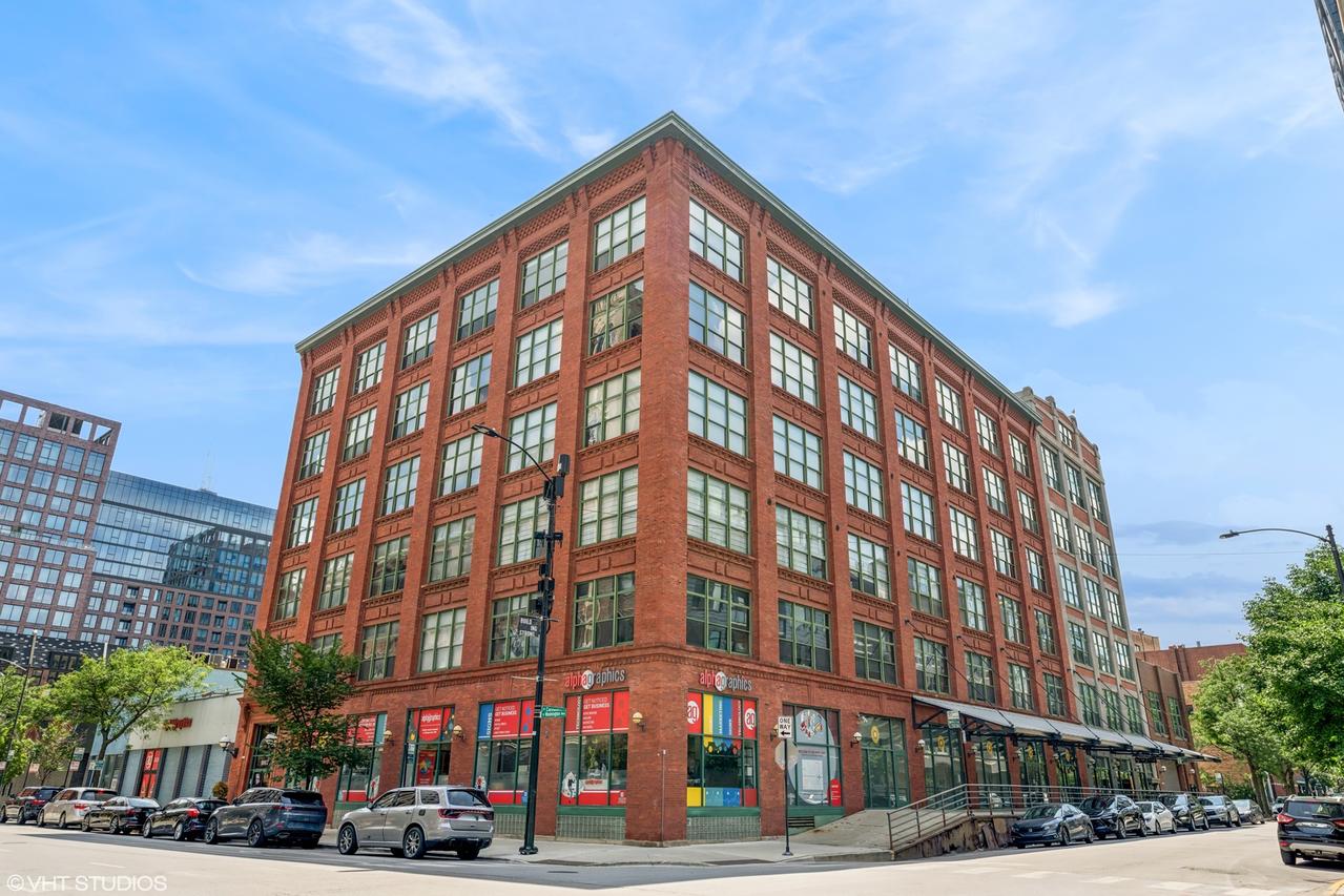 1017 W Washington Blvd. #6E, Chicago, IL 60607