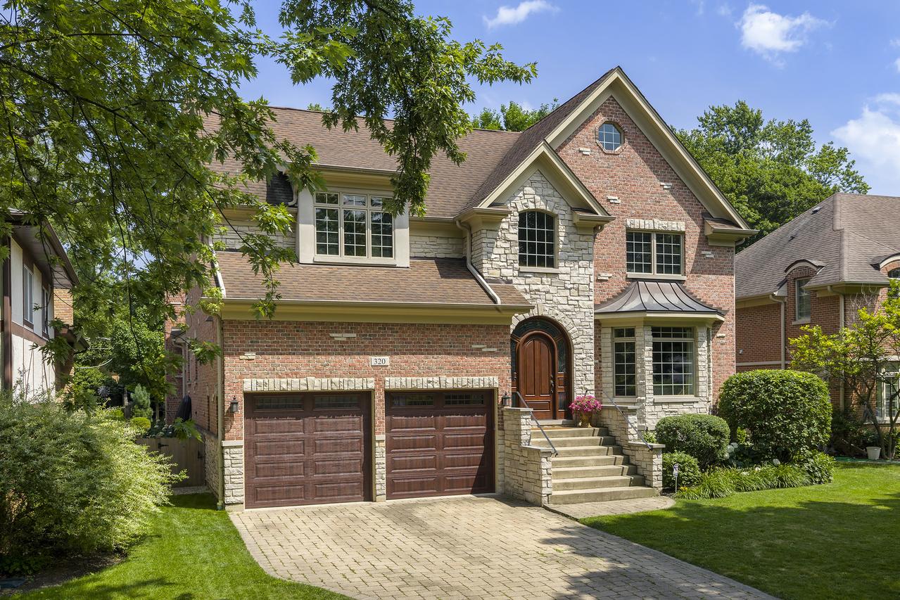 320 Vista Dr., Wilmette, IL 60091