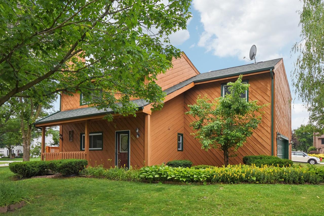 2101 Babst Ct., Lisle, IL 60532