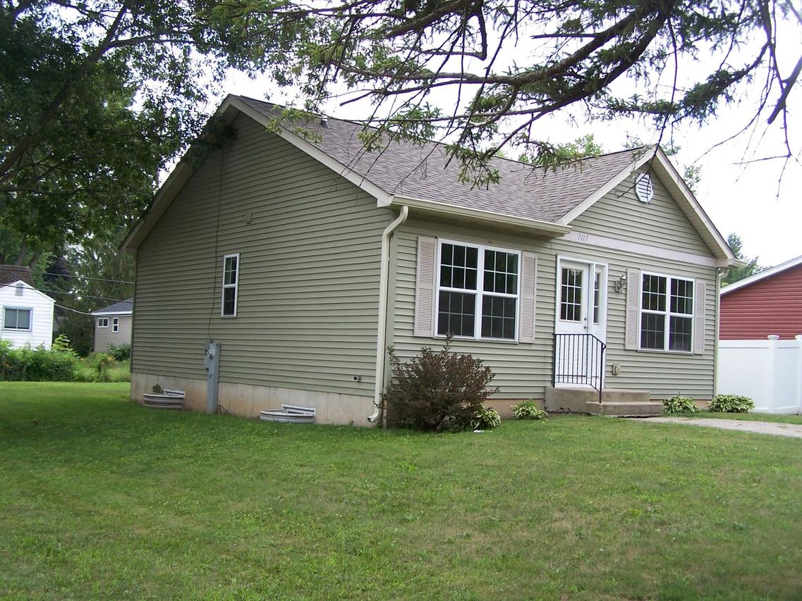 7117 Seminole Dr., Wonder Lake, IL 60097