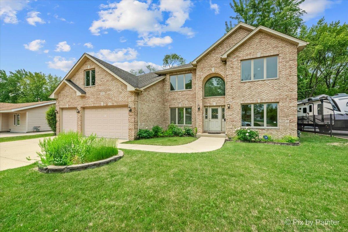 100 Westover Ln., Schaumburg, IL 60193