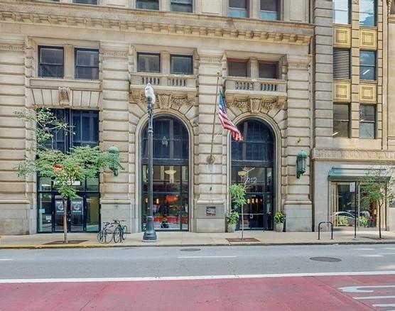 212 W Washington St. #1101, Chicago, IL 60606