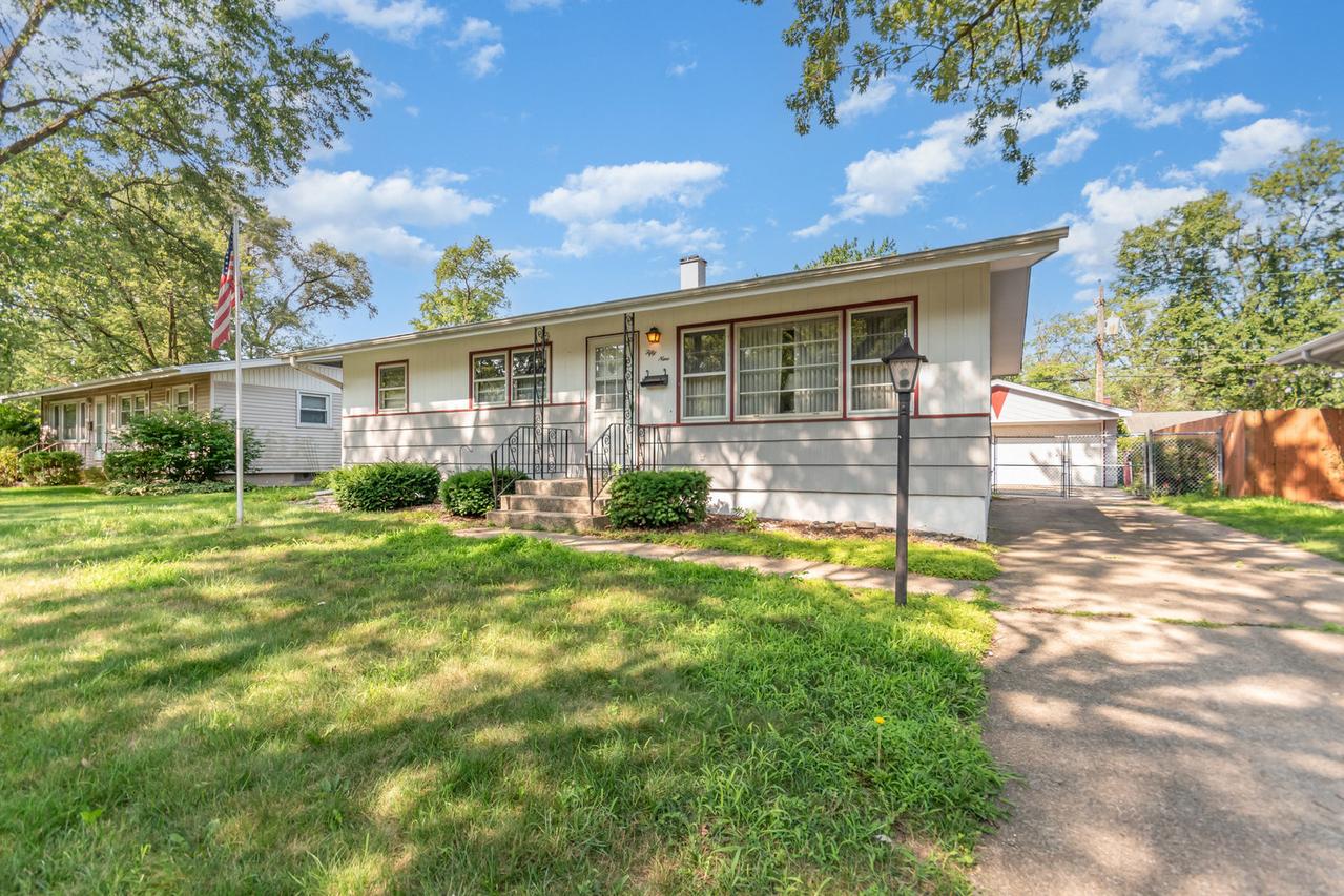 59 Indianwood Dr., Thornton, IL 60476