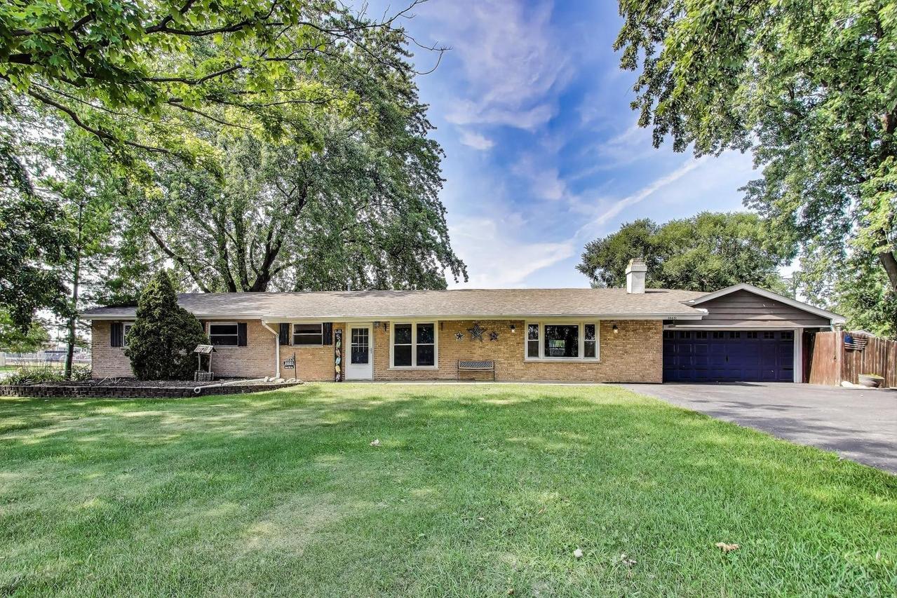 16651 S 88th Ave., Orland Park, IL 60462