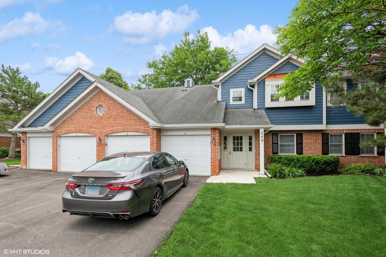 353 Pembroke Ct. #2, Schaumburg, IL 60193