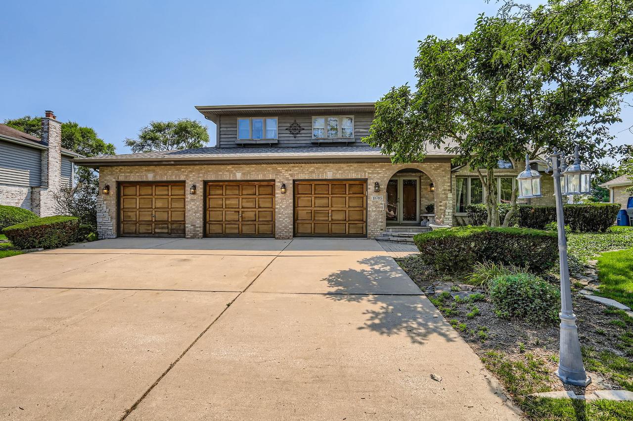 10785 Ashford Ave., Frankfort, IL 60423