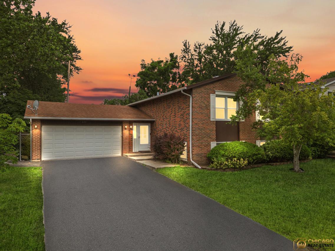 220 Osage Ln., Buffalo Grove, IL 60089