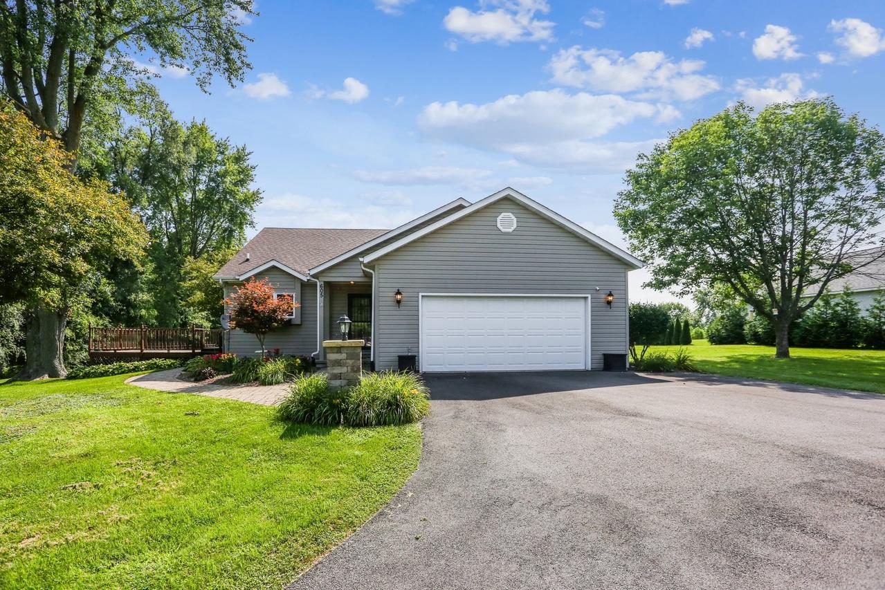 605 1st Ave., Mendota, IL 61342