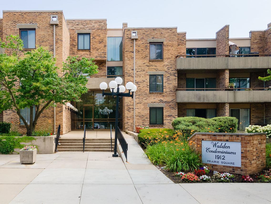 1912 Prairie Sq. #234, Schaumburg, IL 60173